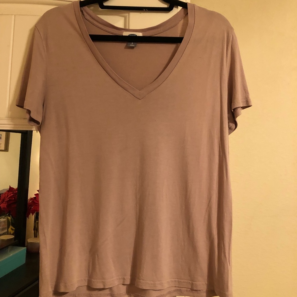 mauve v neck tee